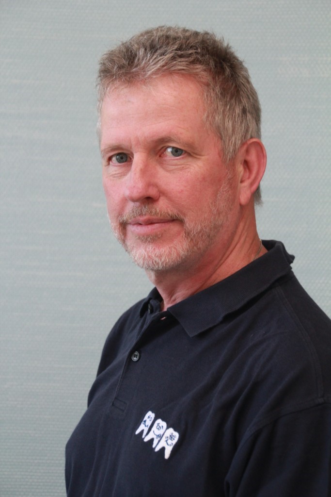 Dr. Wolfgang Carl